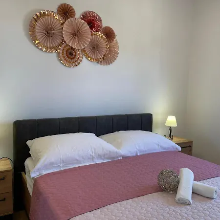 Ivana Apartamento