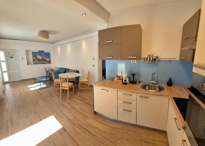 Ivana Apartament *